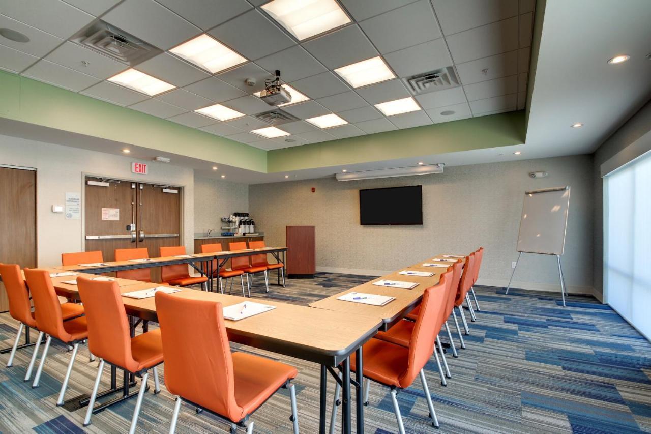 Holiday Inn Express & Suites Galesburg By Ihg Exterior foto